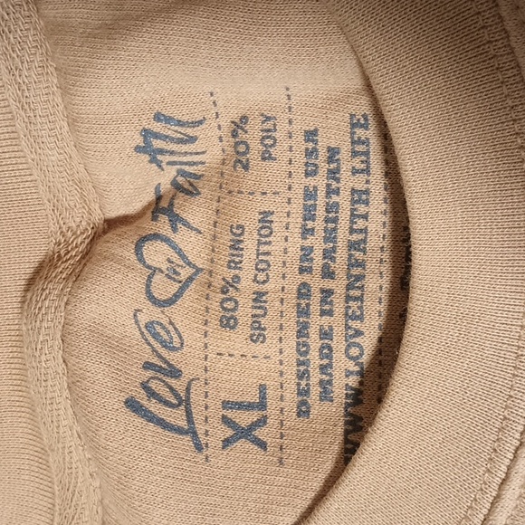 Women's sweatshirt XL NWOT LOVE IN Faith - Picture 3 of 5
